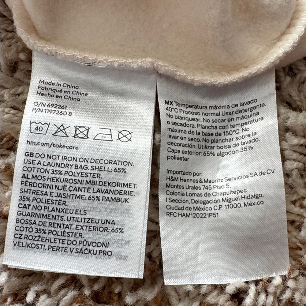 H&M Cream Top - Picture 6 of 6